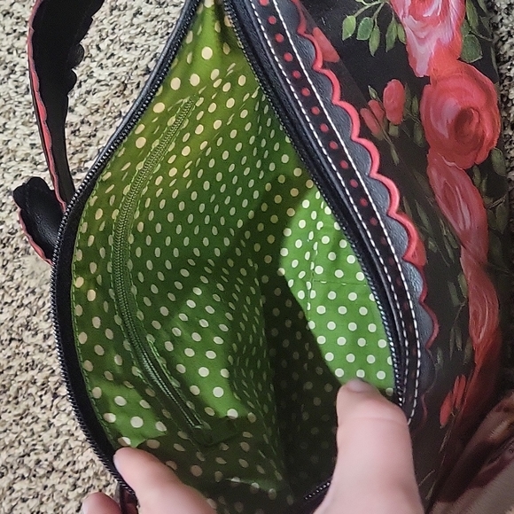 Brand New Isabella Fiore Rose Purse - Picture 5 of 6